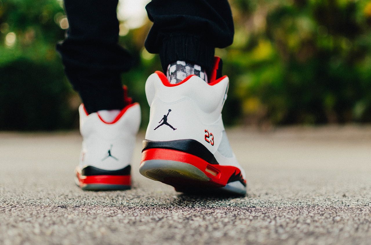 Nouveaut s estivales 2 Jordan slips chaussures v los et livres