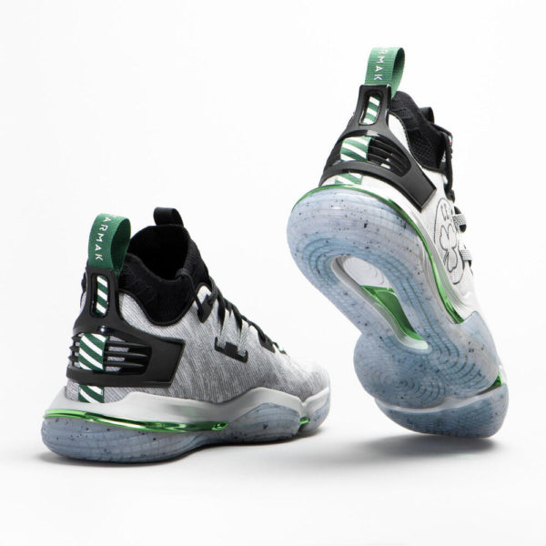 chaussure de basket NBA Boston Celtics grande pointure 4