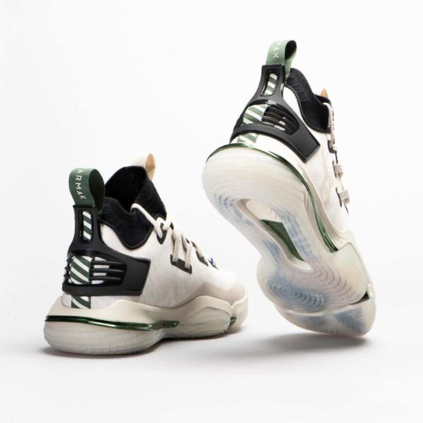 chaussures de basket NBA Milwaukee grande pointure 3