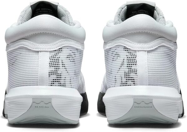 Nike Homme Lebron Witness VIII grande taille jusqu'à pointure 52,5